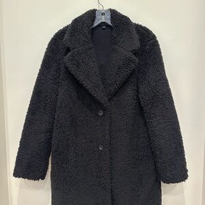 Uniqlo Black Teddy Jacket - Women’s Plush Coat